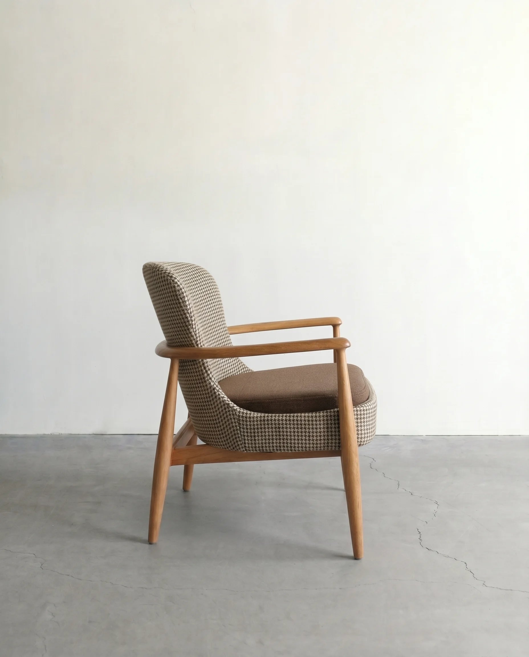 Sunlight Mid-century Ahşap Berjer