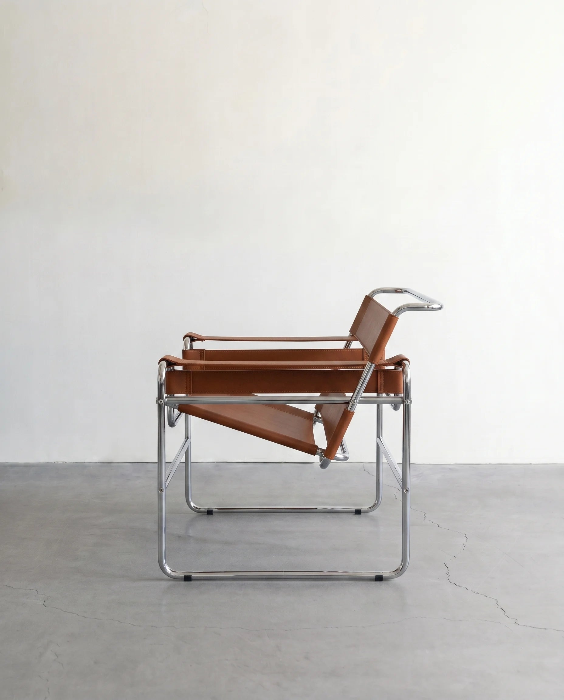 Wassily Taba Metal Berjer