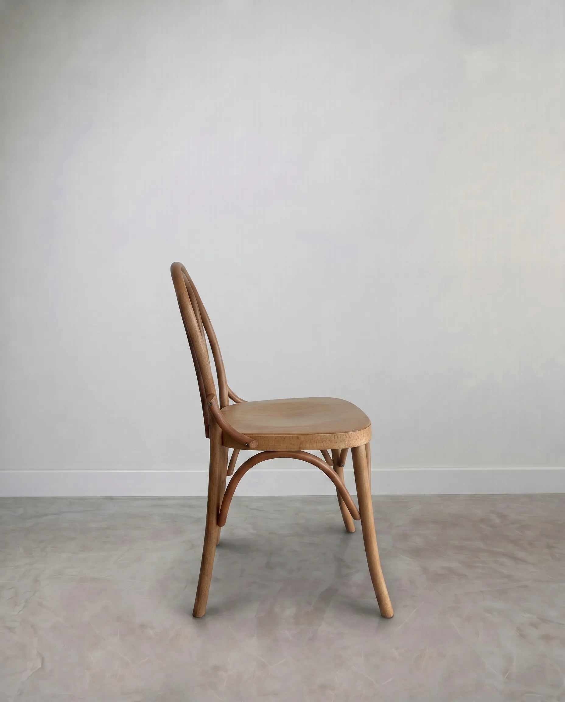 Thonet S12 Buhar Bükümlü Ahşap Sandalye