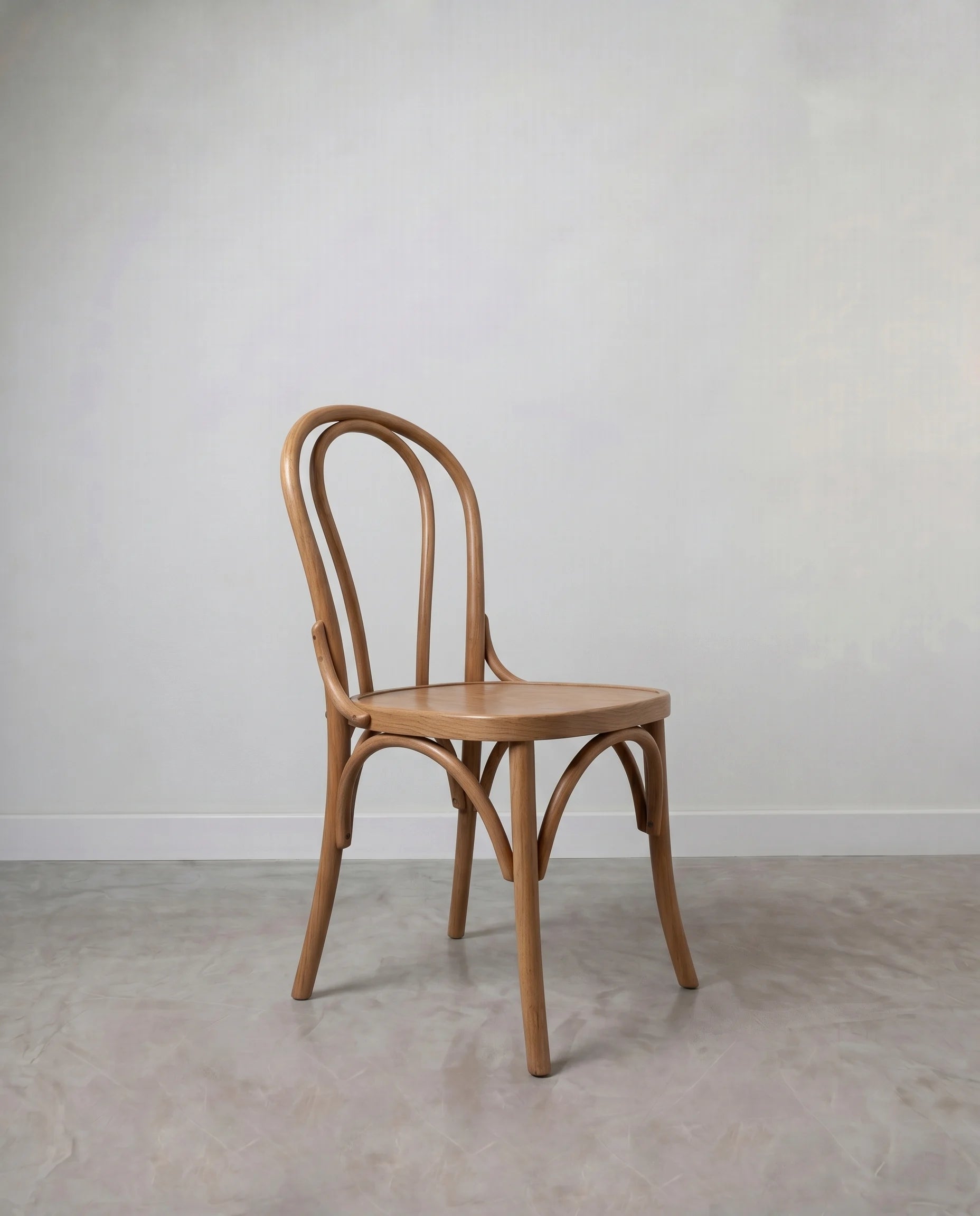 Thonet S12 Buhar Bükümlü Ahşap Sandalye
